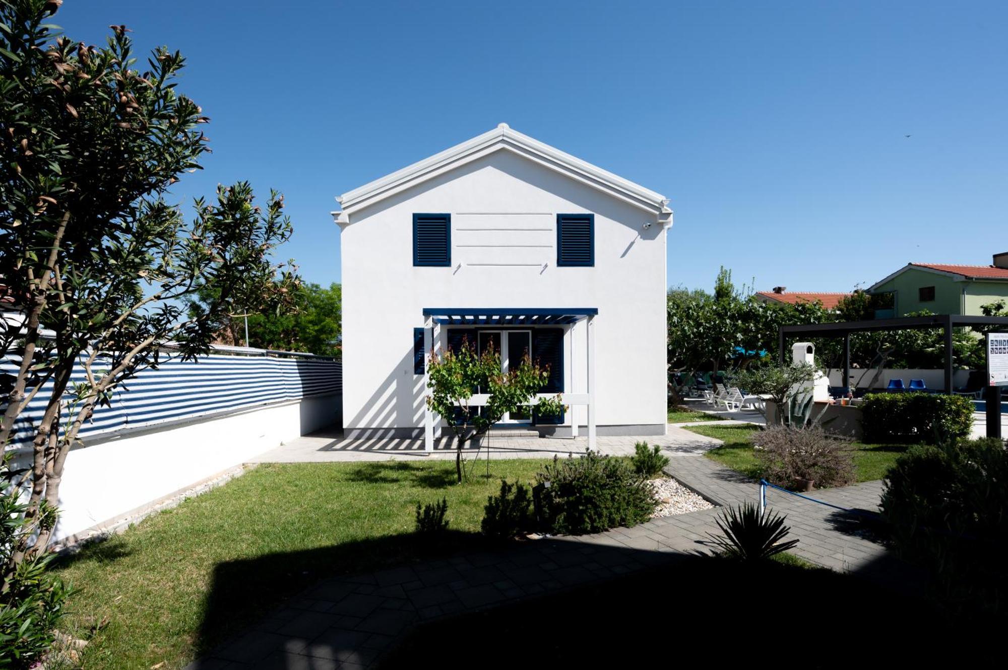 Adorami Apartments Baška Exteriör bild