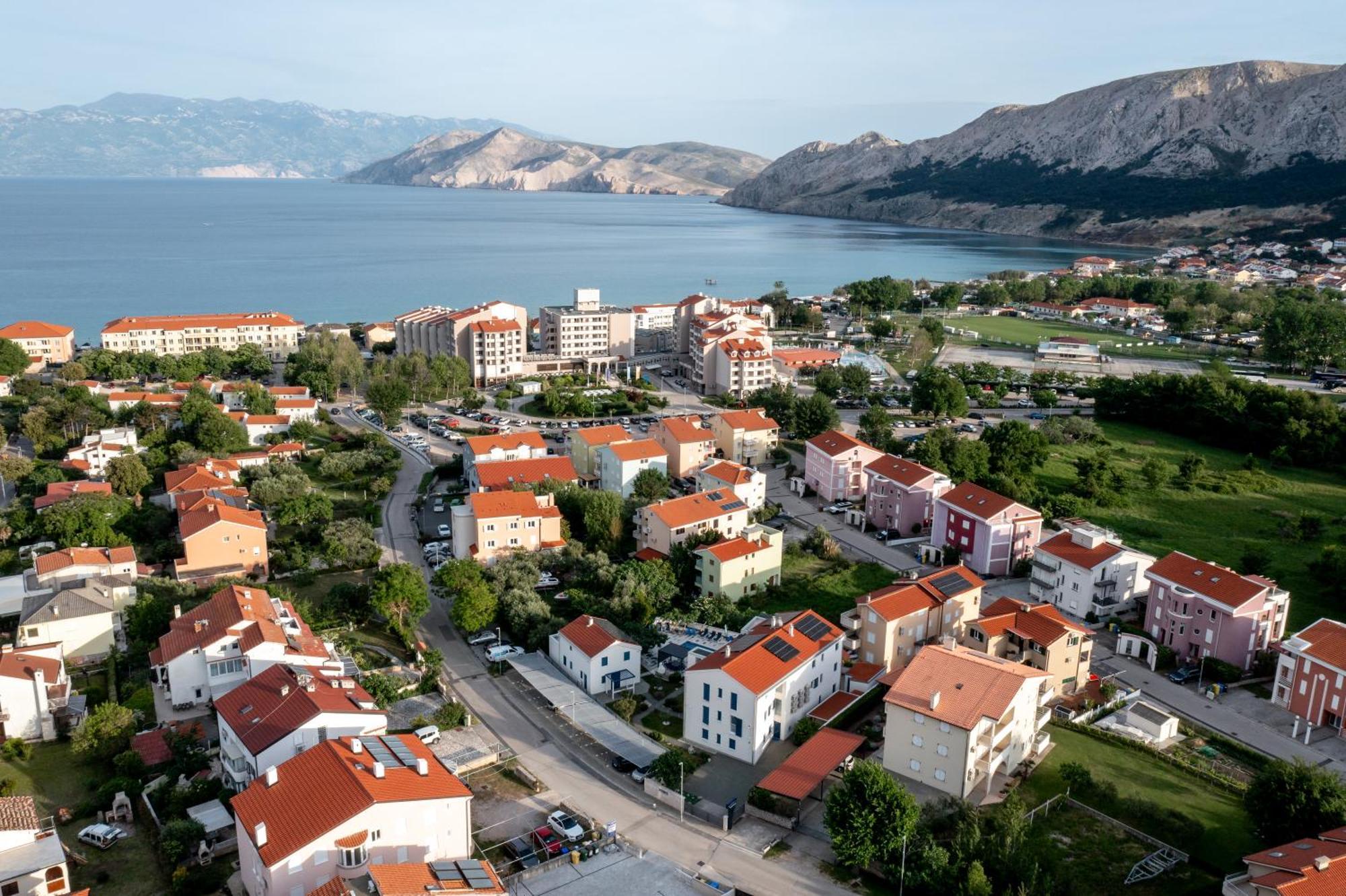 Adorami Apartments Baška Exteriör bild