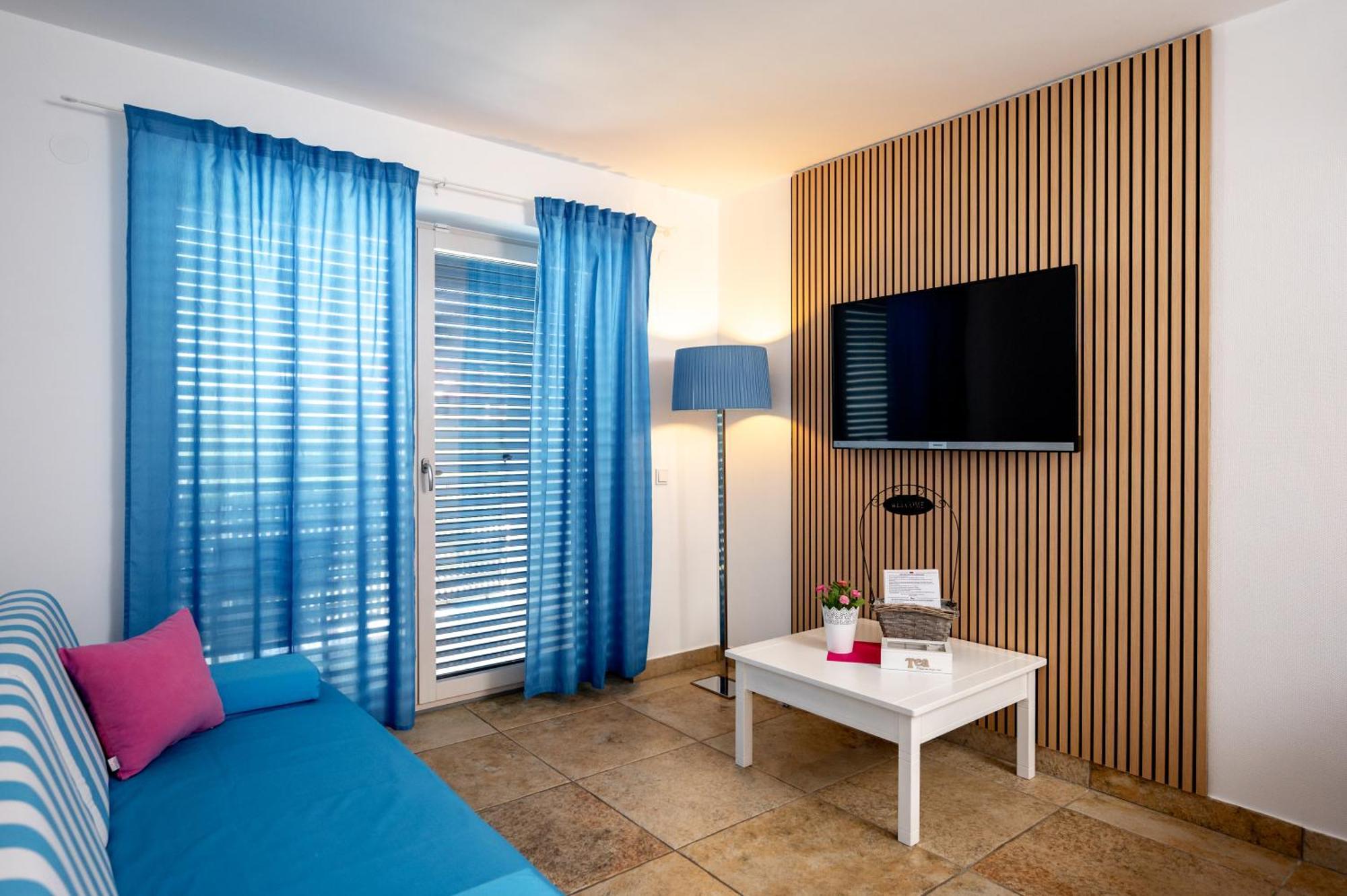 Adorami Apartments Baška Exteriör bild