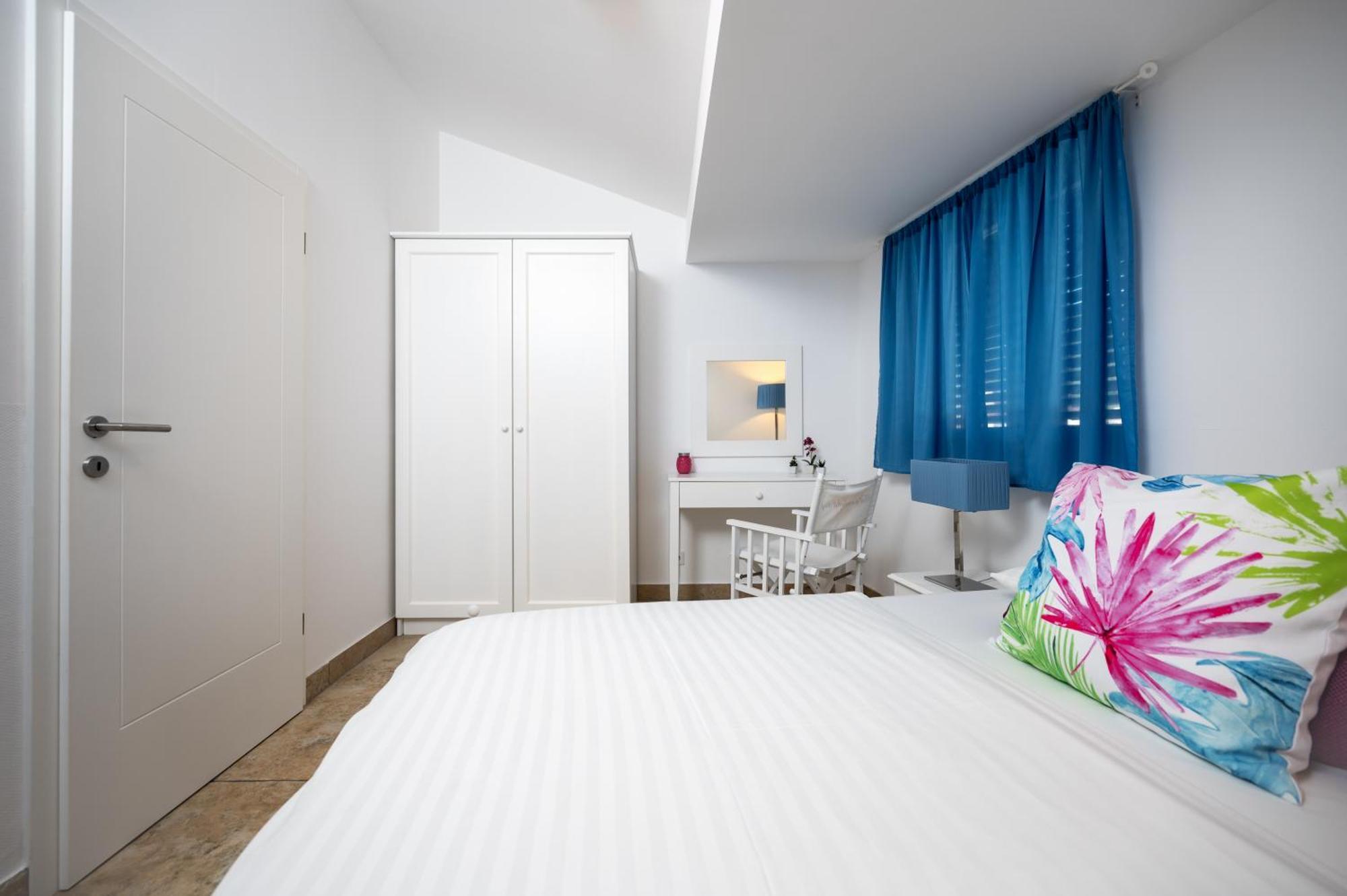Adorami Apartments Baška Exteriör bild
