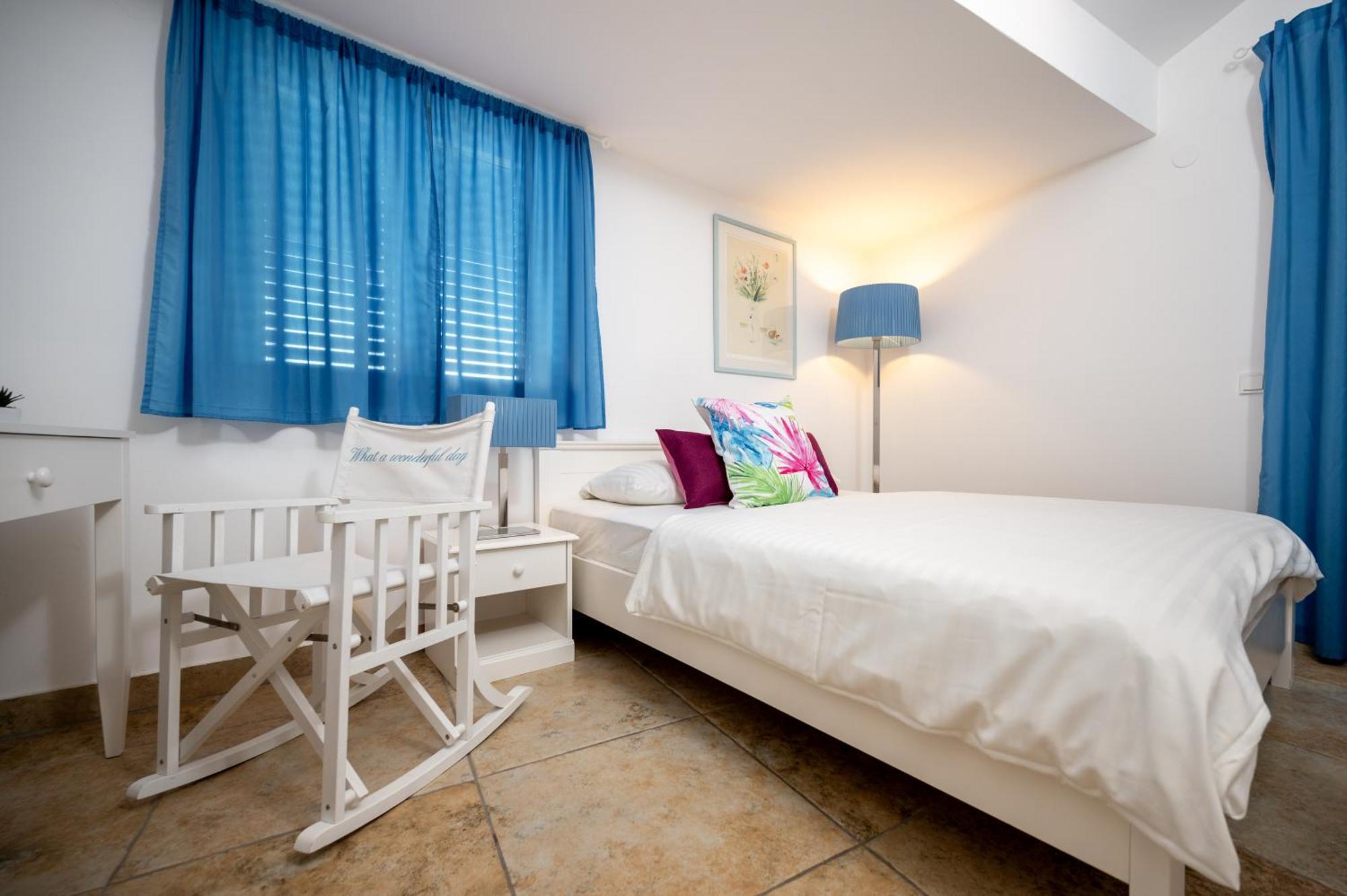 Adorami Apartments Baška Exteriör bild